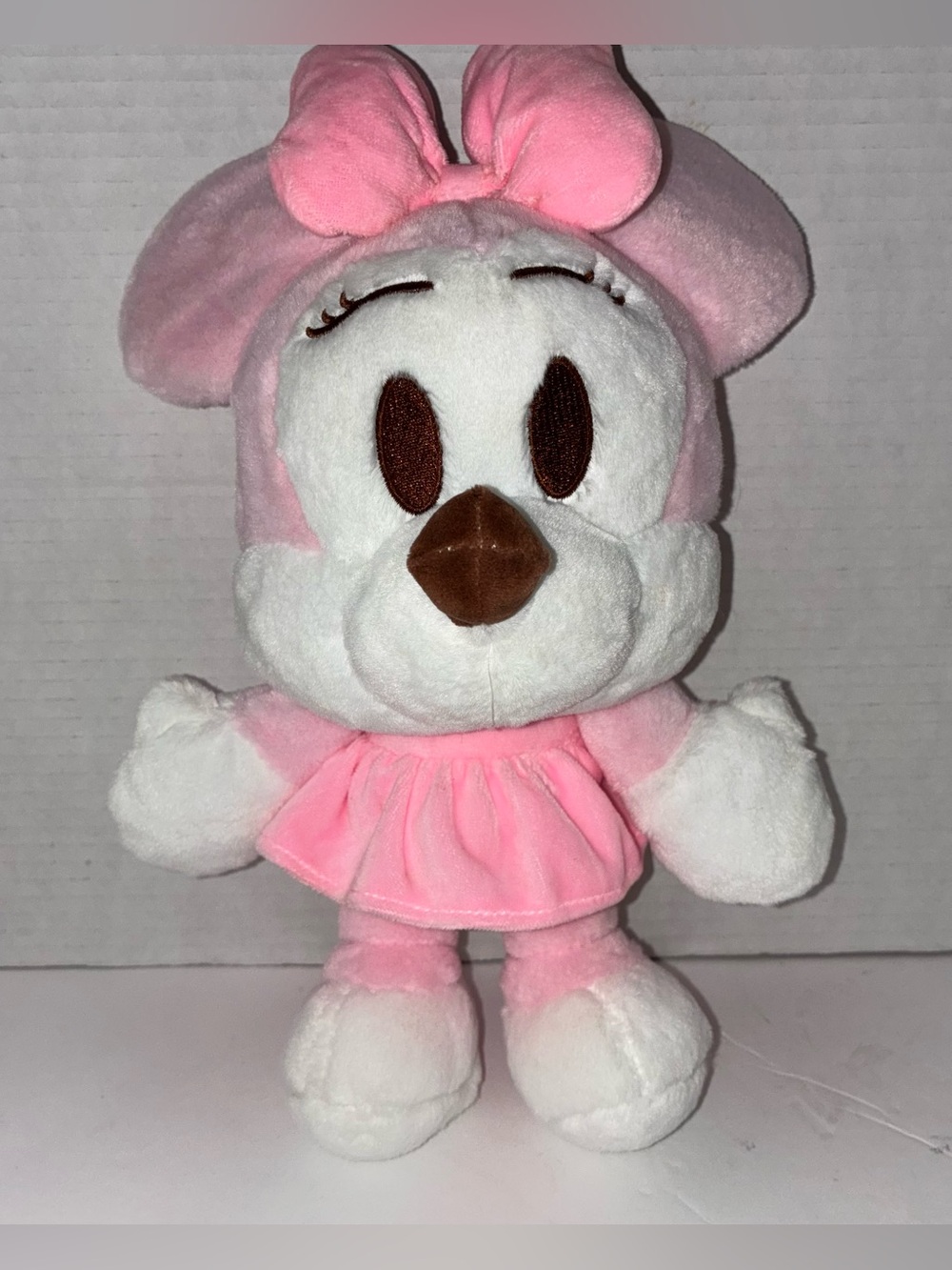 Rare Pink Minnie Mouse Toy Collectible Soft Kids Plush Stuffie Hard To Find
